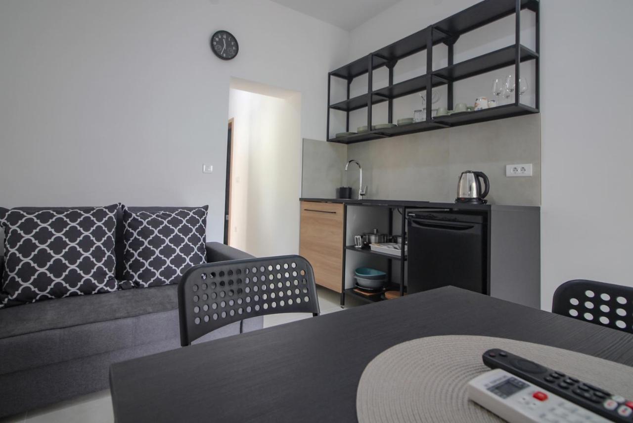 Apartman Toni Rogoznica  Ngoại thất bức ảnh