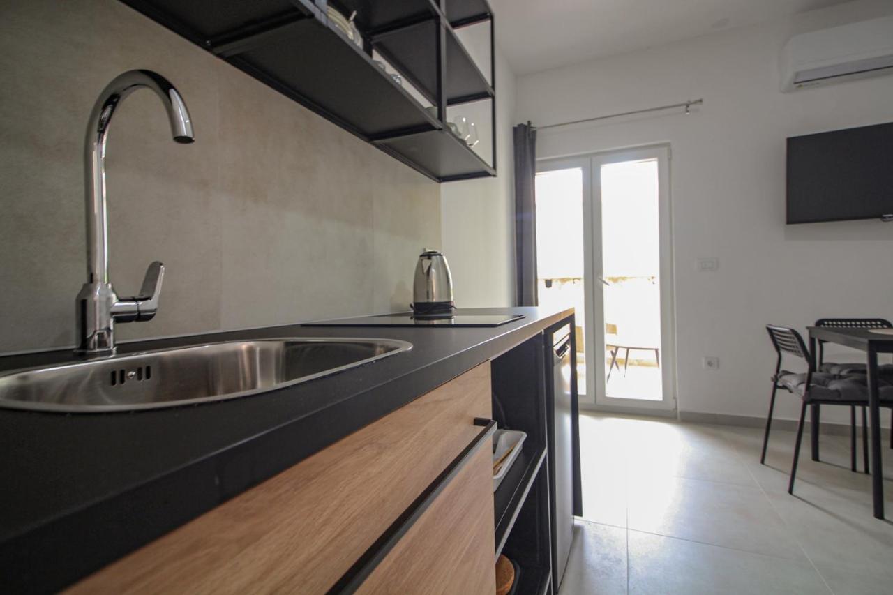 Apartman Toni Rogoznica  Ngoại thất bức ảnh
